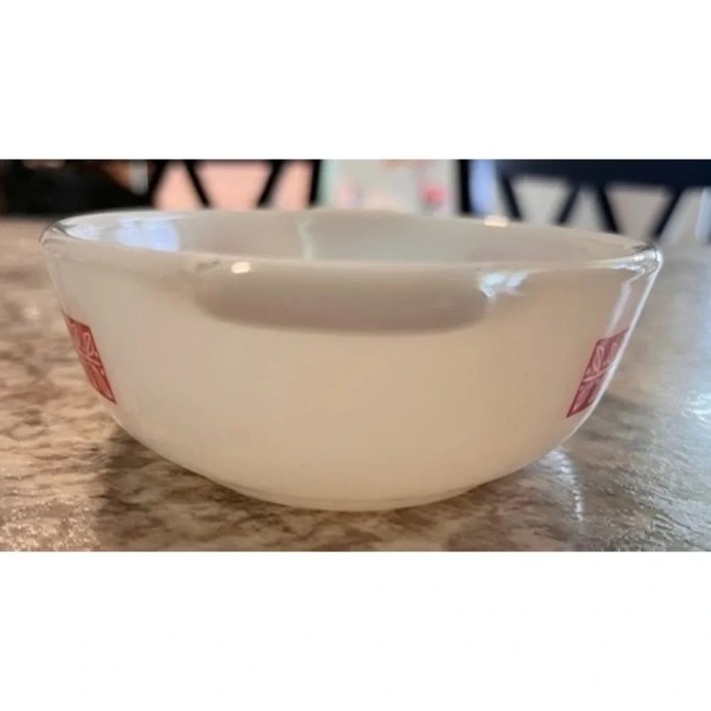 Vintage Red Revel Floral Leaf Au‎ Gratin Dish Pyrex